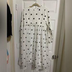 Beautiful polka dot dainty jewels dress. Brand new!